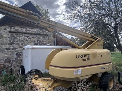 2001 46’ Man Lift - Runs Well! Low hours.