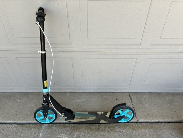 City Glide Fuzion Scooter