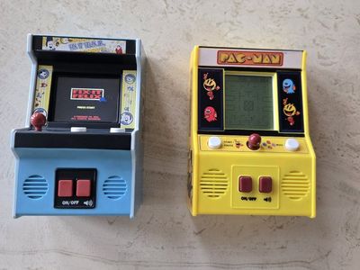Lot of 2 Mini Arcade Games - Pac-Man and Fix-It Felix Jr.