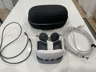 Meta Quest 3 With Extras