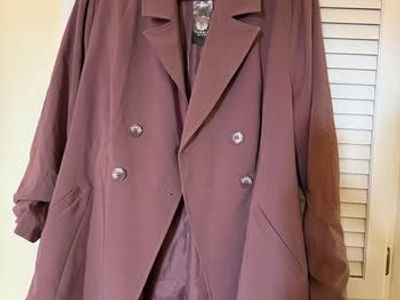 Torrid Size 2 Mauve Lightweight Dress Coat - Plus