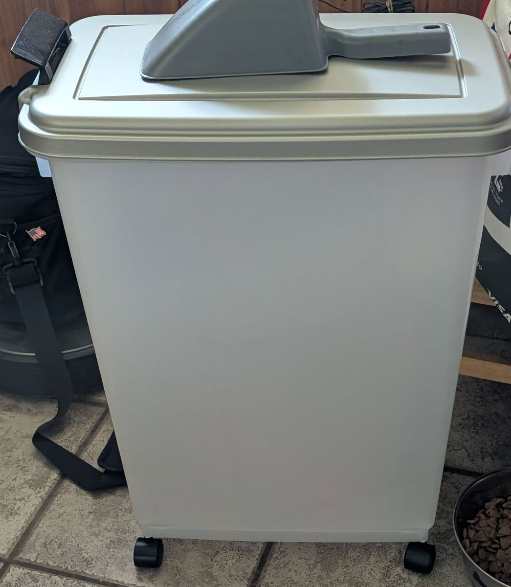 Dog Food/Smoker Pellet Container with Wheels