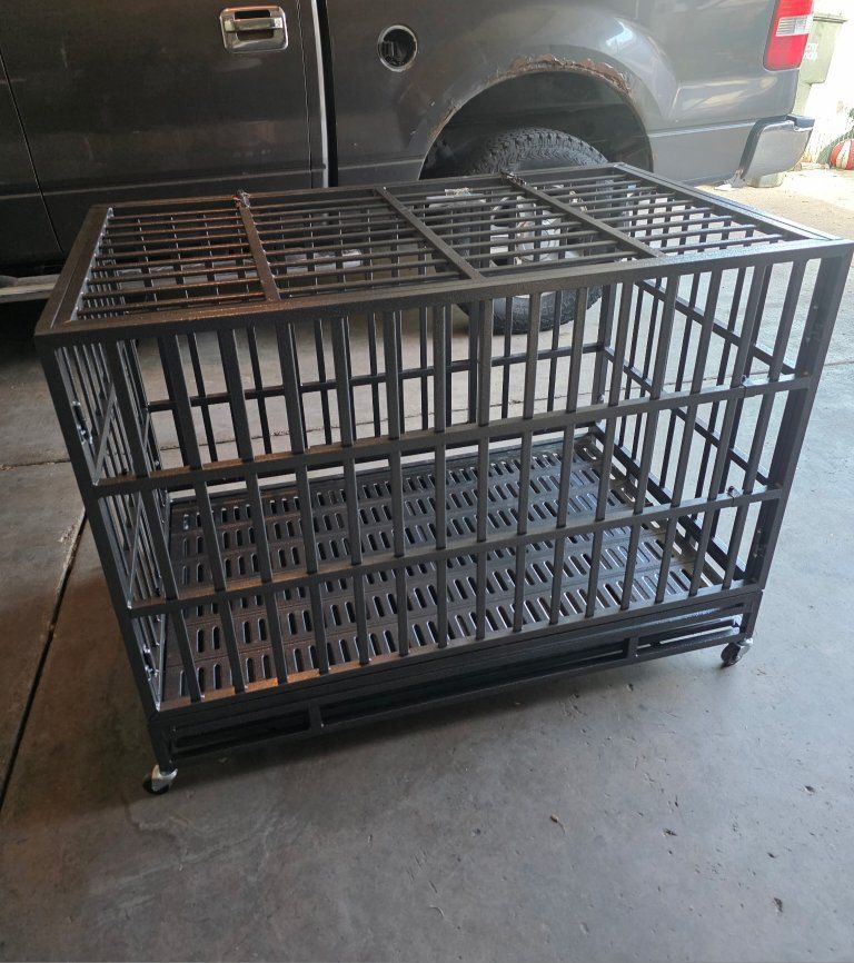 Dog crate