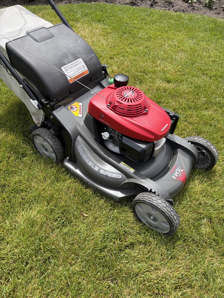 Honda HRX217 K2 Lawn Mower – Self Propelled - Honda GCV Engine