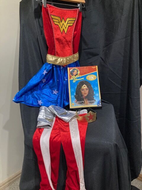 WONDER WOMAN Set w/wig included  $25
