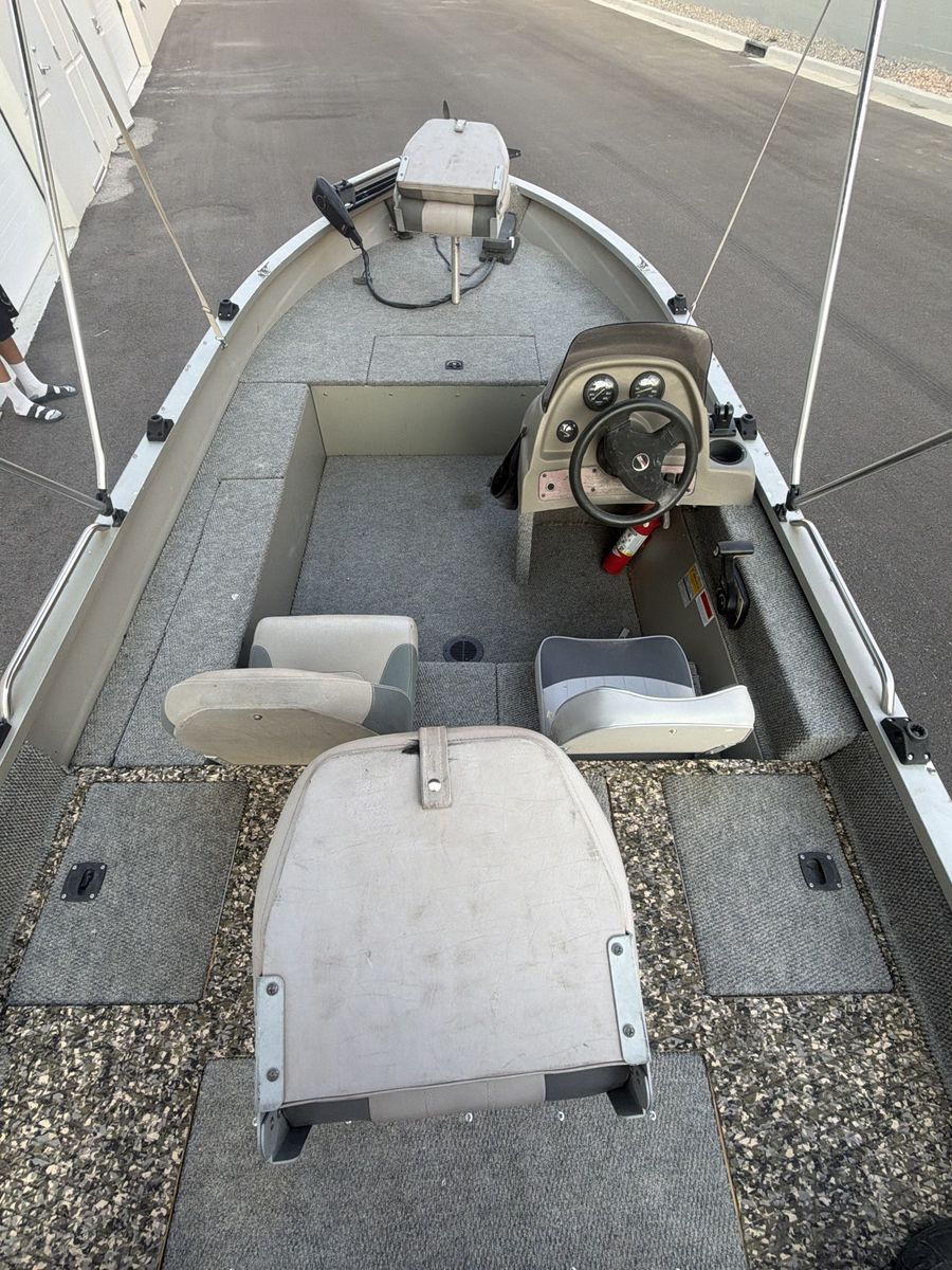Main image 6