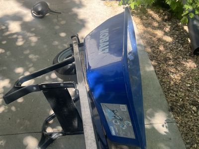 Kobalt 5heavy duty) 6 cubic foot wheelbarrow