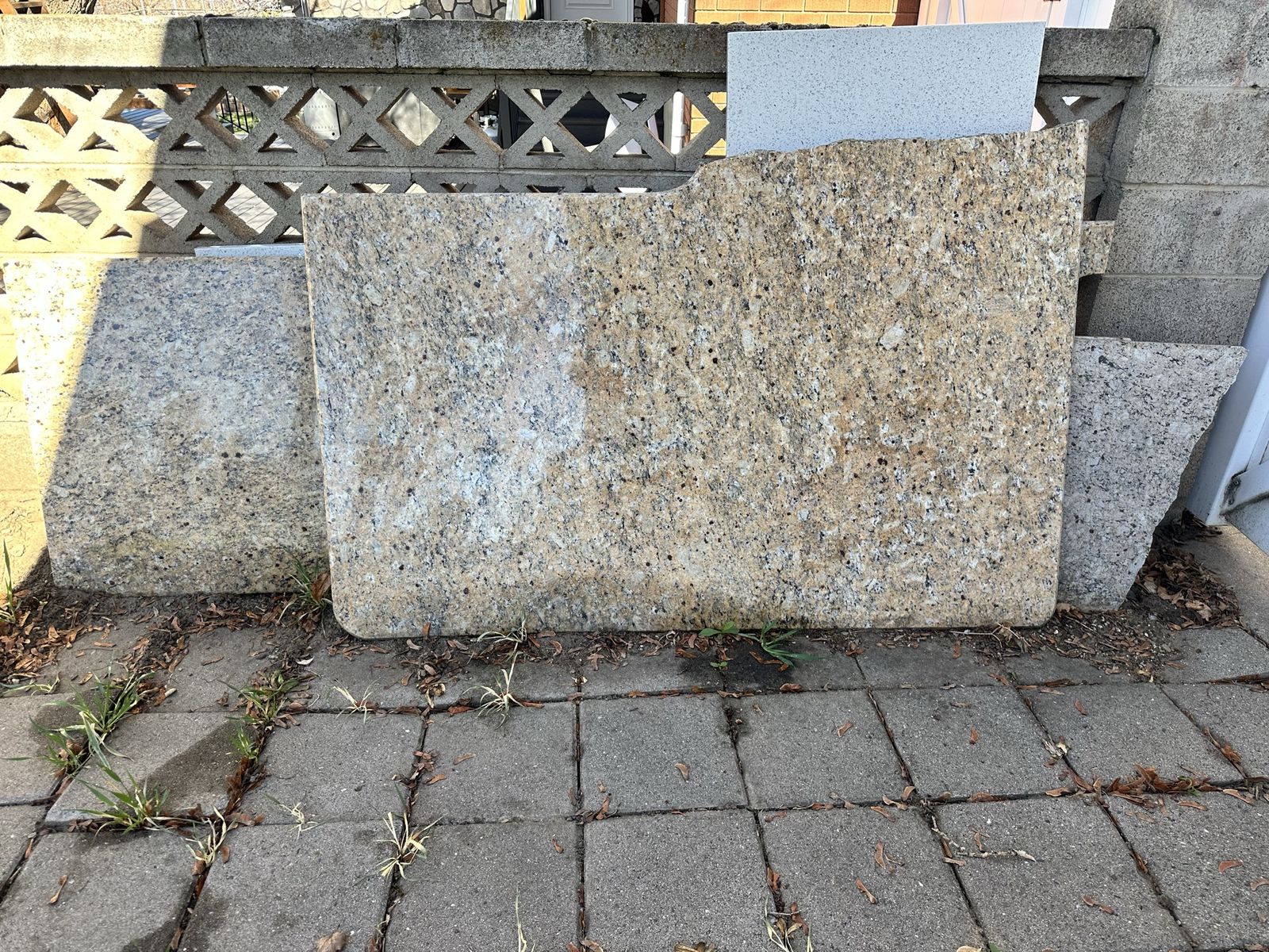 Random slabs Of Granite Or Quartz