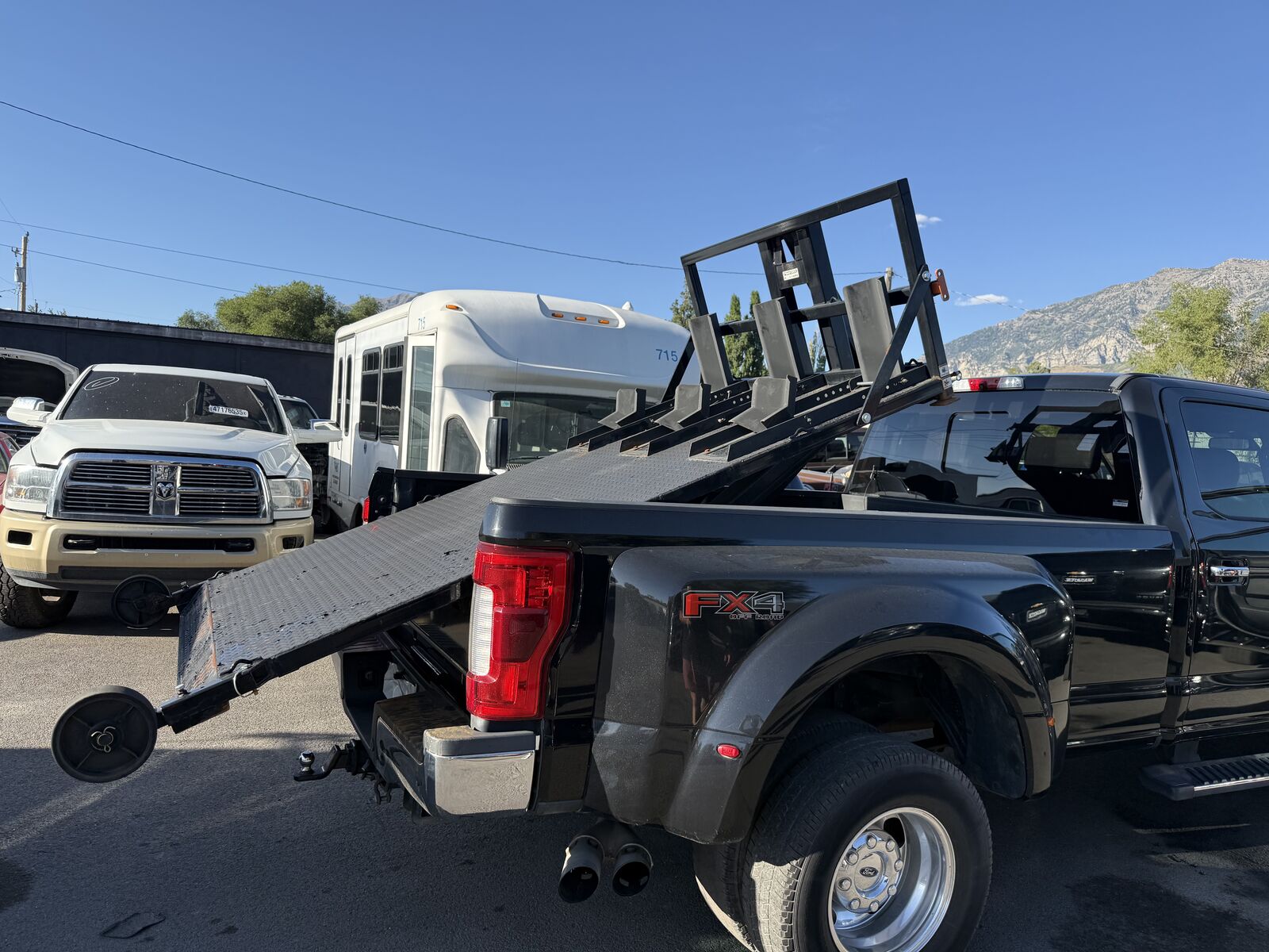 power lift motorcycle loader for pickup trucks