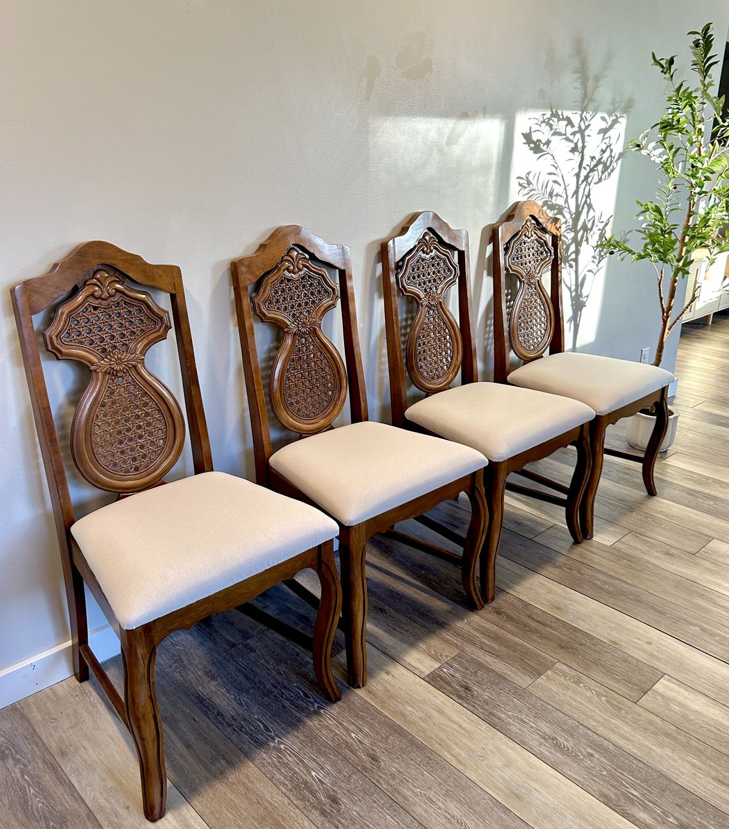 Vintage BASSETT dining Chairs Set Of 4