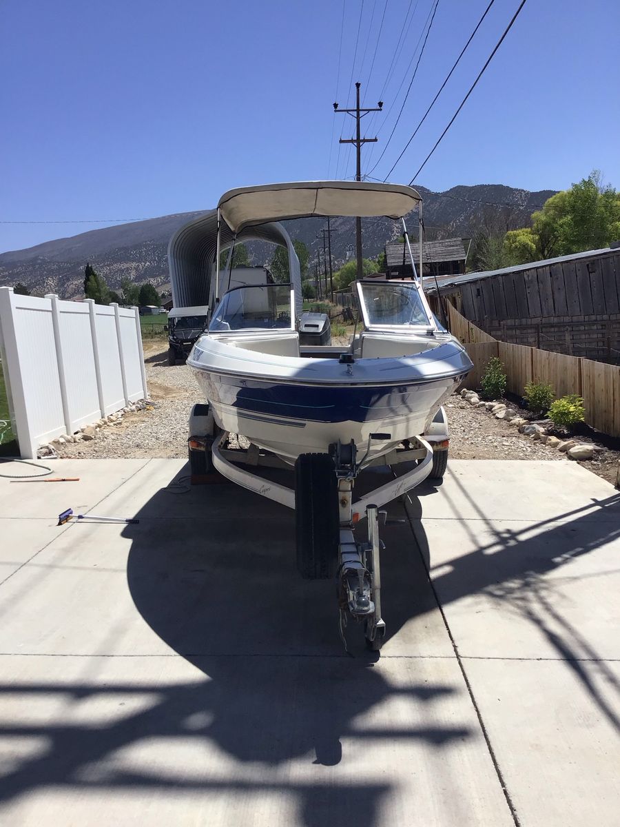 Bayliner Capri