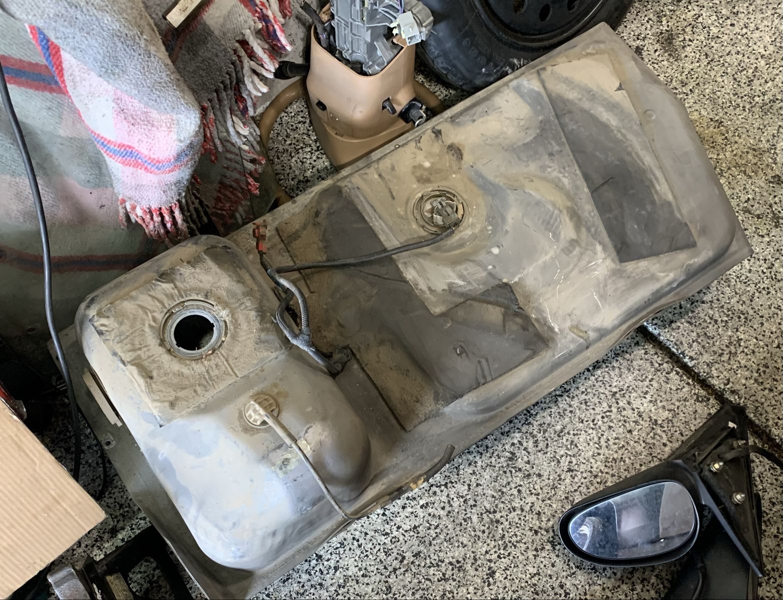 Ford Mustang SN95 fuel tank gas tank 