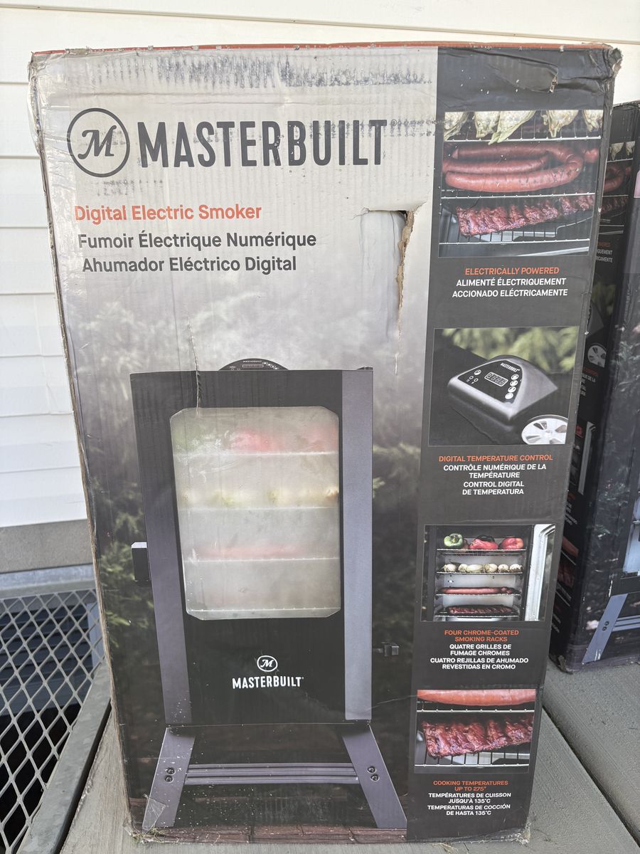 Masterbuilt 30'' Digital Electric Smoker