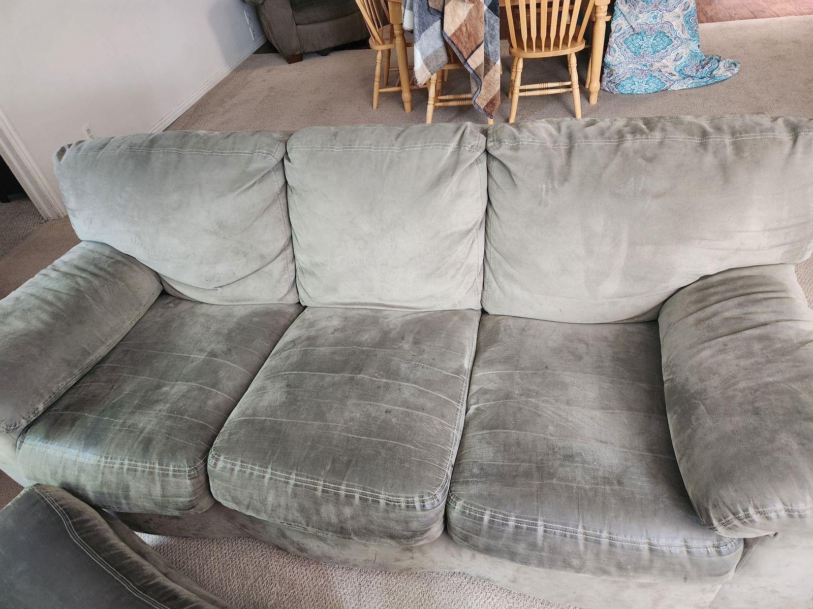 Pull put couch 3 peice