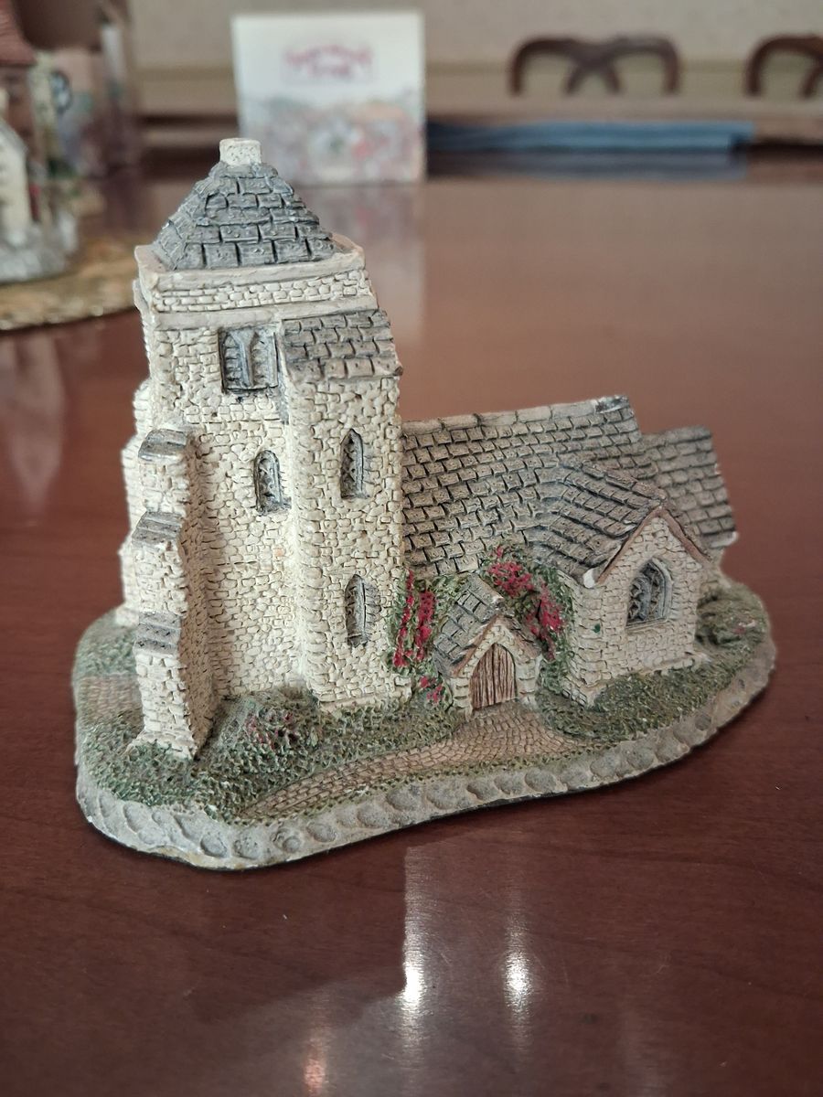David Winter Collectible Cottage