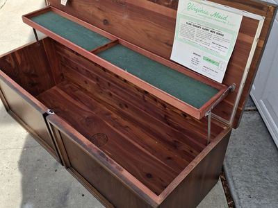large cedar hope chest/ren
