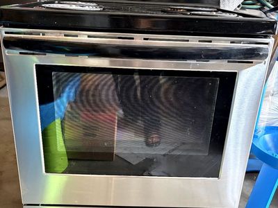 REDUCED! Stainless Steel Frigidaire Electric coil top oven and microwave
