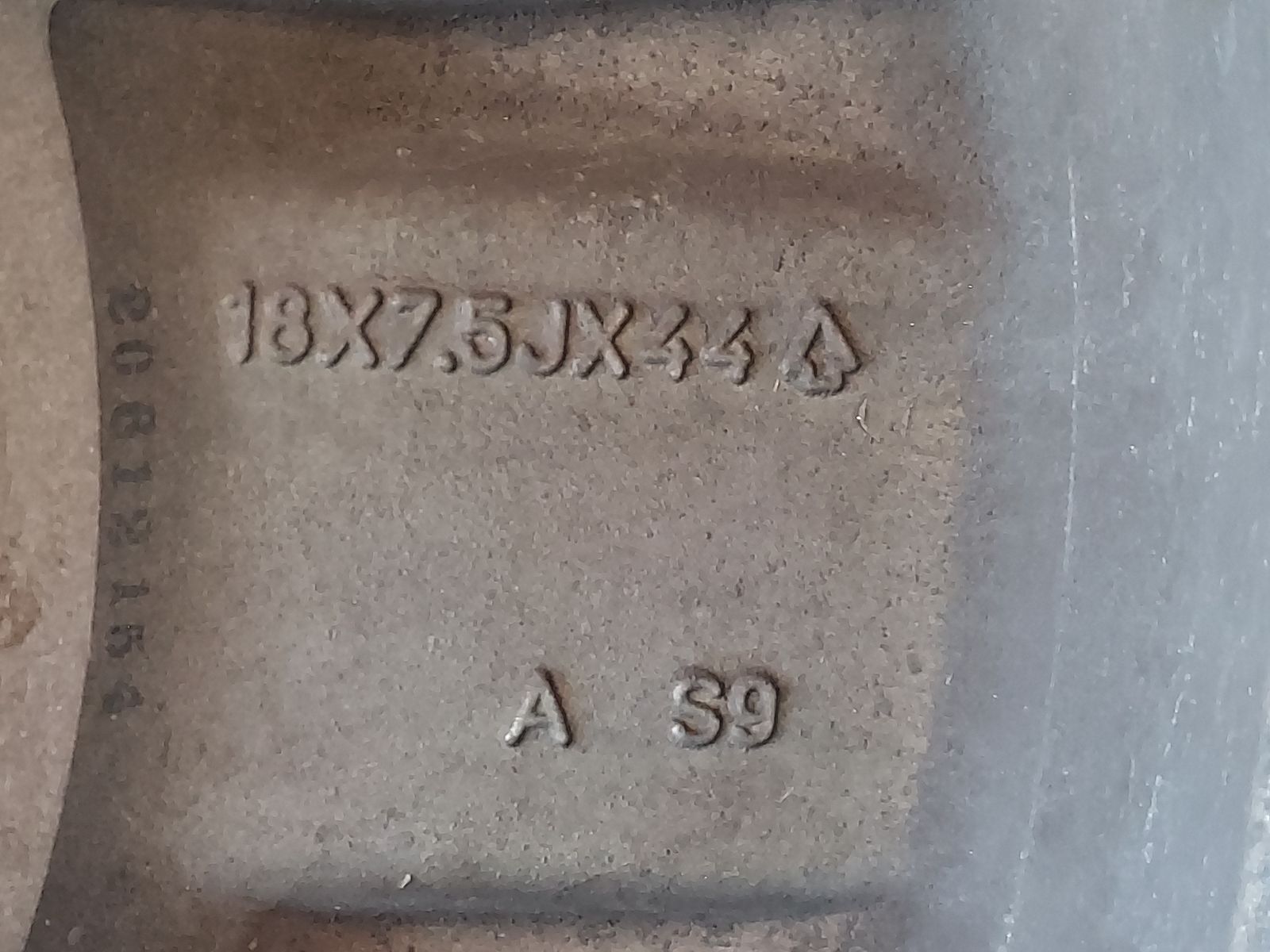 Main image 5