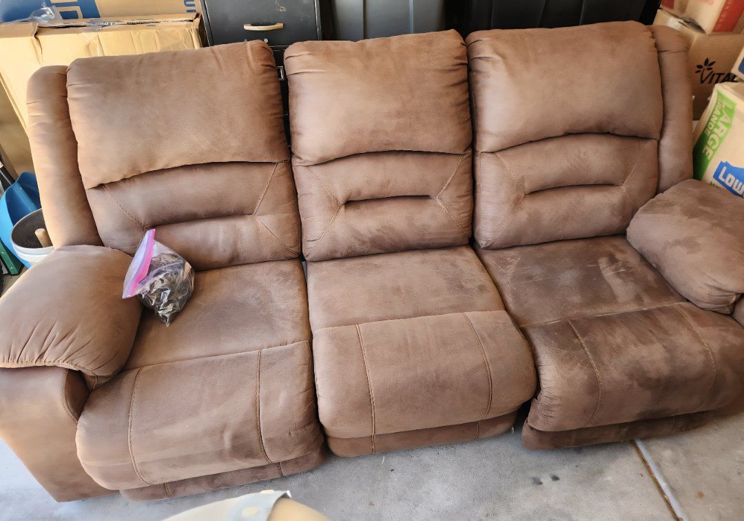 Brown Microfiber Reclining Sofa - 3-Seater Couch with electric Recliner and USB ports on the side.

Pick up only