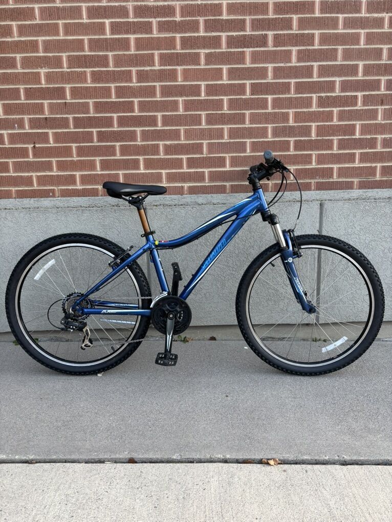 *FRESHLY SERVICED* Specialized Mountain Bike Small