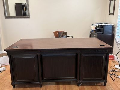 Aspenhome Solid Wood Double Pedestal Executive Des