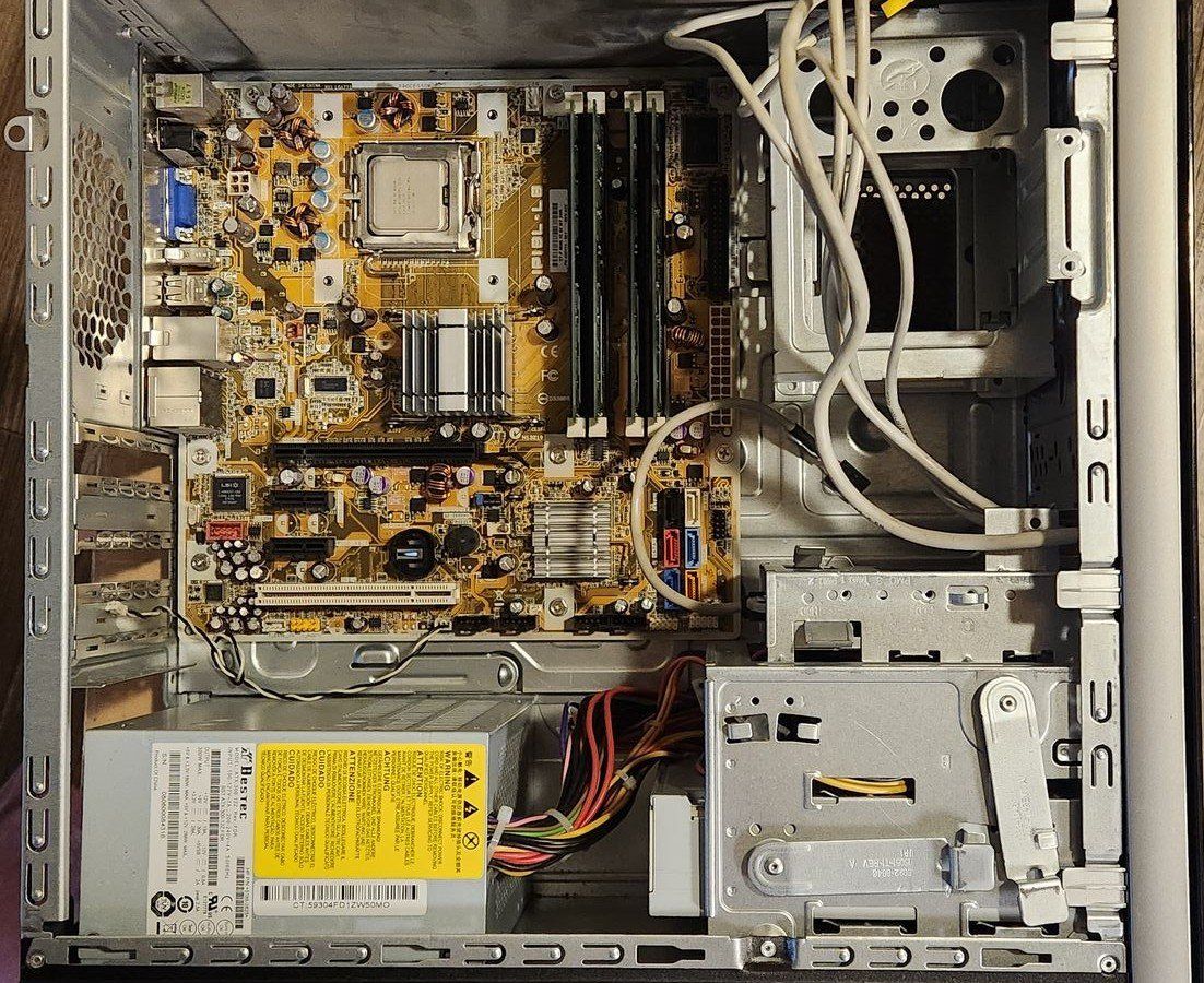 HP Pavilion Restoration Bundle - OEM Asus Motherboard, 4GB RAM, DVD LightScribe & Media Bays