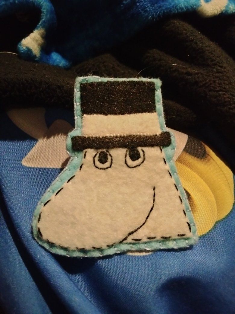 Moominpapa felt pin