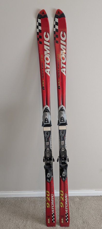 Atomic Beta Race Carv 9'20 Skis - Red/Black, Used