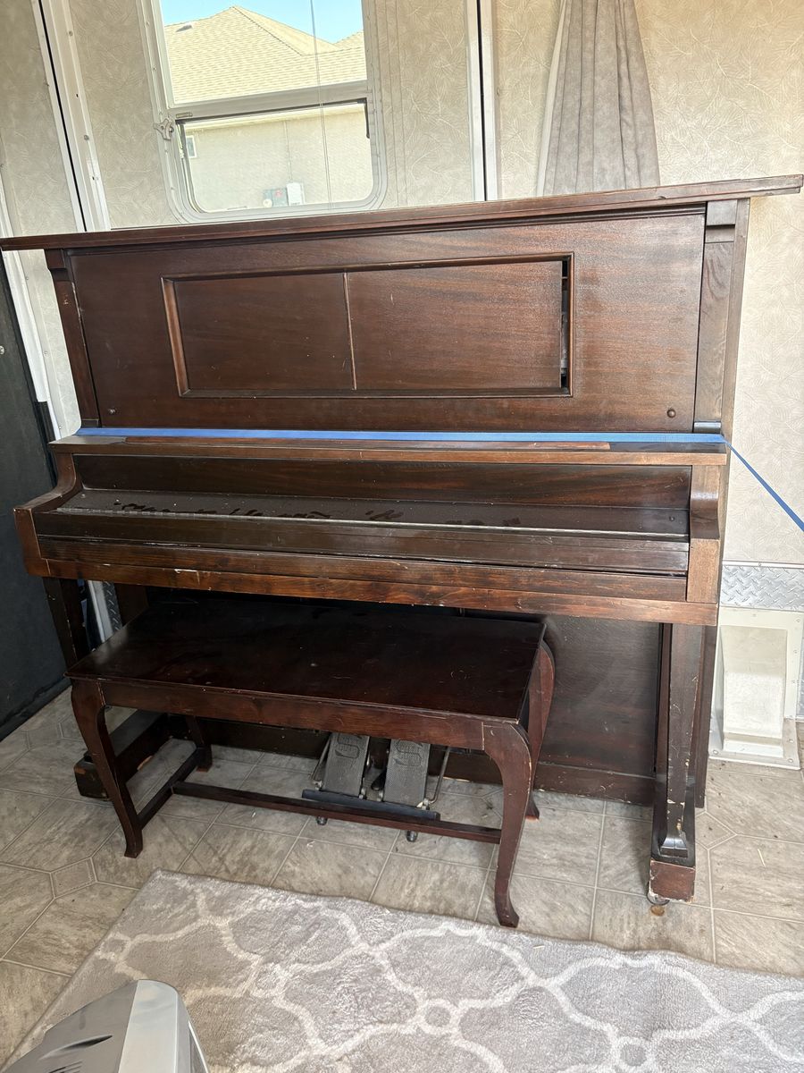Vintage Upright player Piano with Bench in Wood Finish 