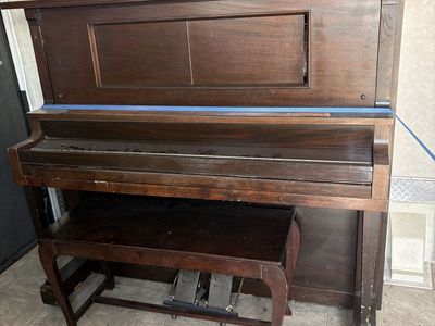 Vintage Upright player Piano with Bench in Wood Finish