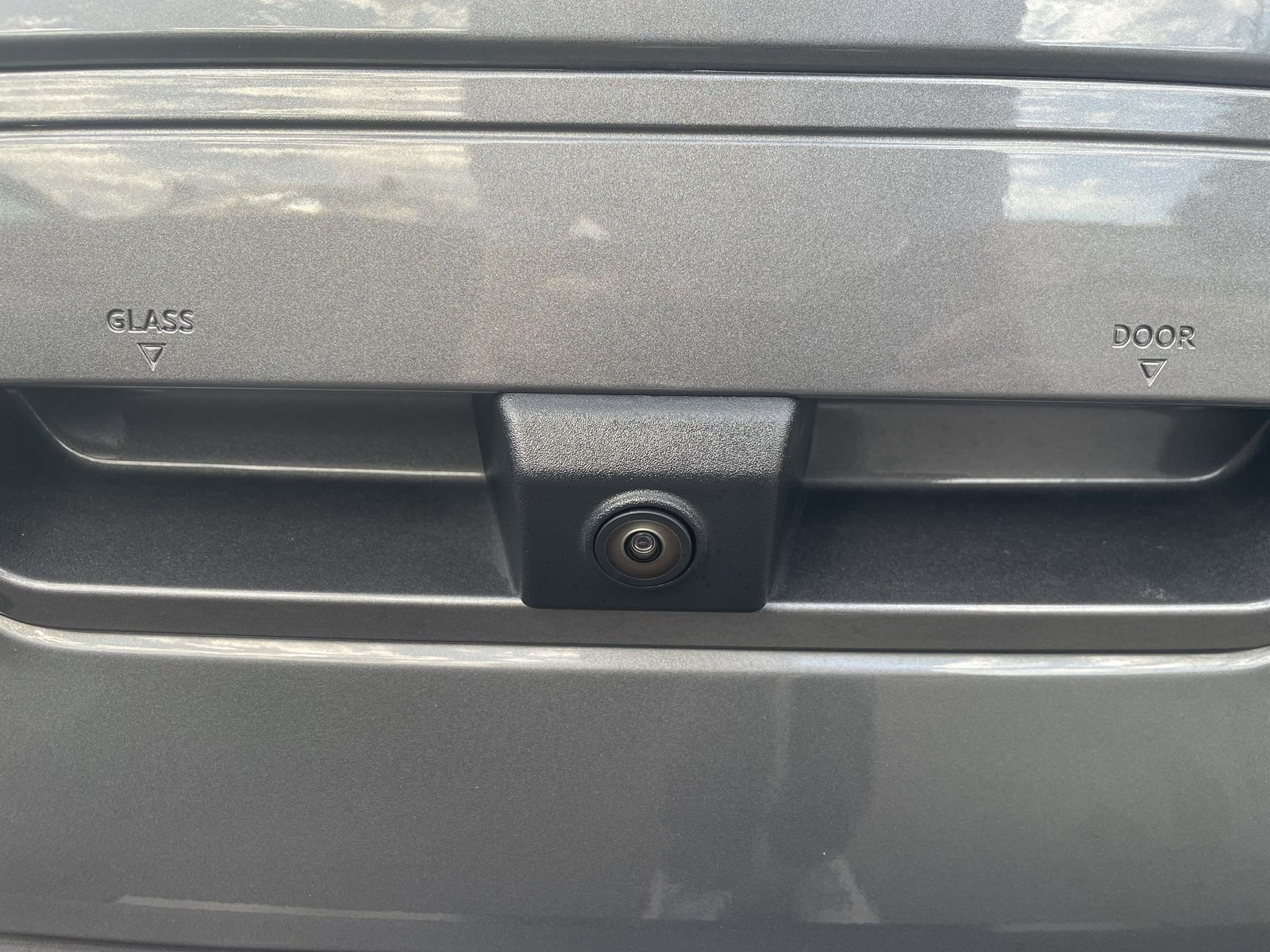 Main image 7