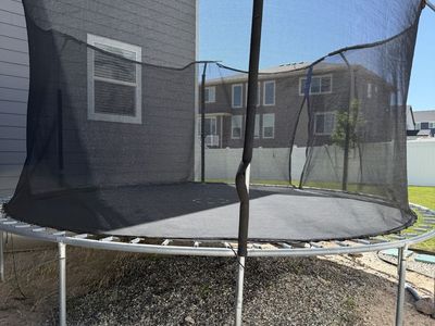 Free trampoline