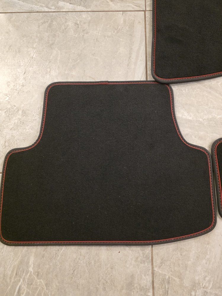 Main image 4