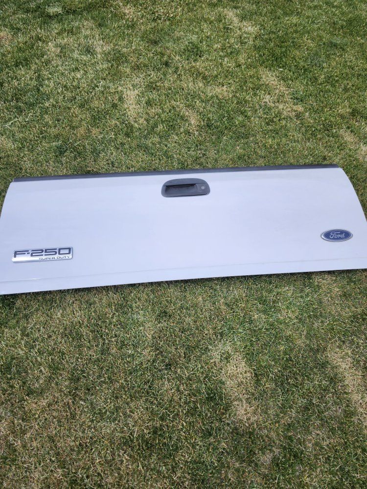 1999-2007 ford f250 tailgate