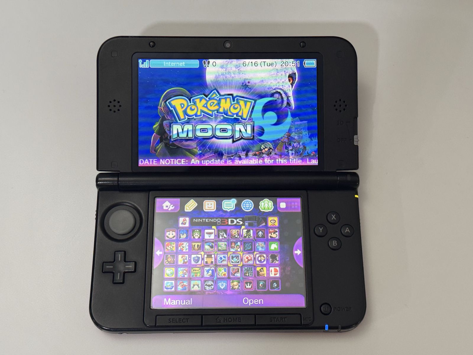 Nintendo 3Ds XL Red - Black / Modded 64gb W/ Games