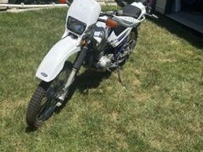 2002 yamaha xt 225