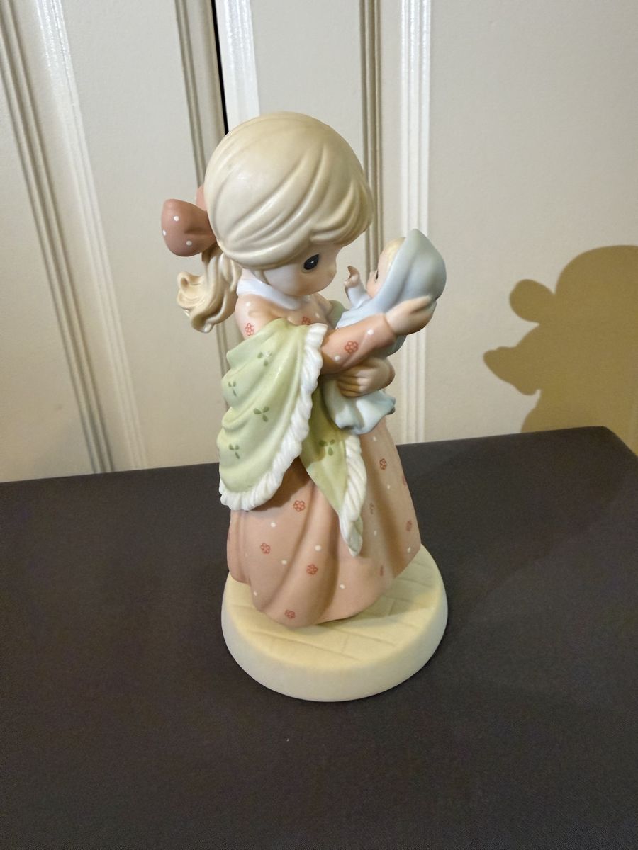 Precious Moments A Love Like No Other 1st Edition Motherhood Figurine
