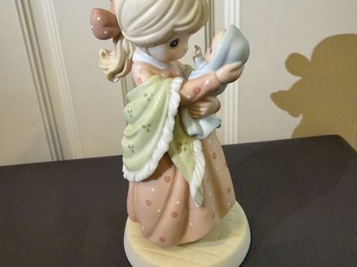 Precious Moments A Love Like No Other 1st Edition Motherhood Figurine