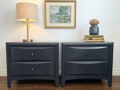 Pair of Modern Grey 2-Drawer Nightstands - Sleek Curved Design Bedside Tables