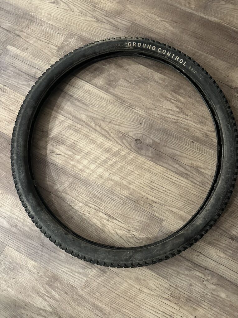 Specialized Ground Control 29 X 2.35 T7