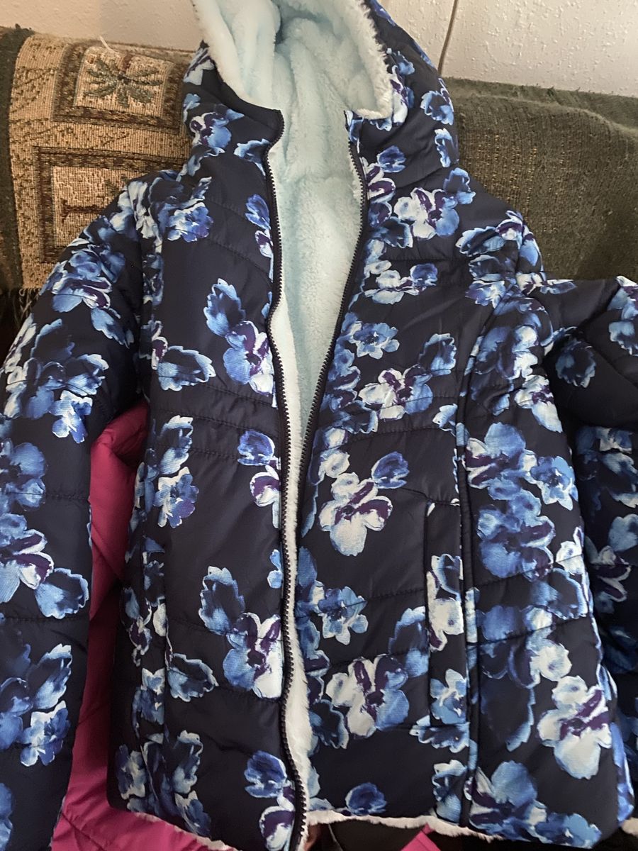 Girls Reversible Floral Puffer Jacket with Hood - Blue/White Flowers & Soft Blue Lining, Sizes M-L