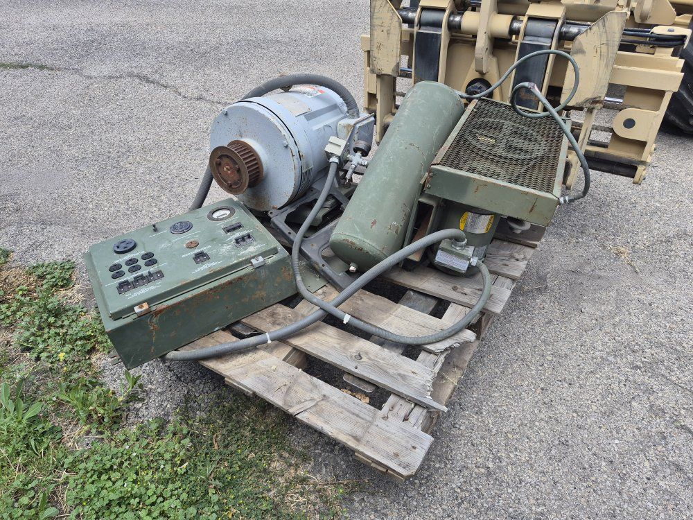 12kw Generator 208V/120V Output, Air Compressor and Pannlel
