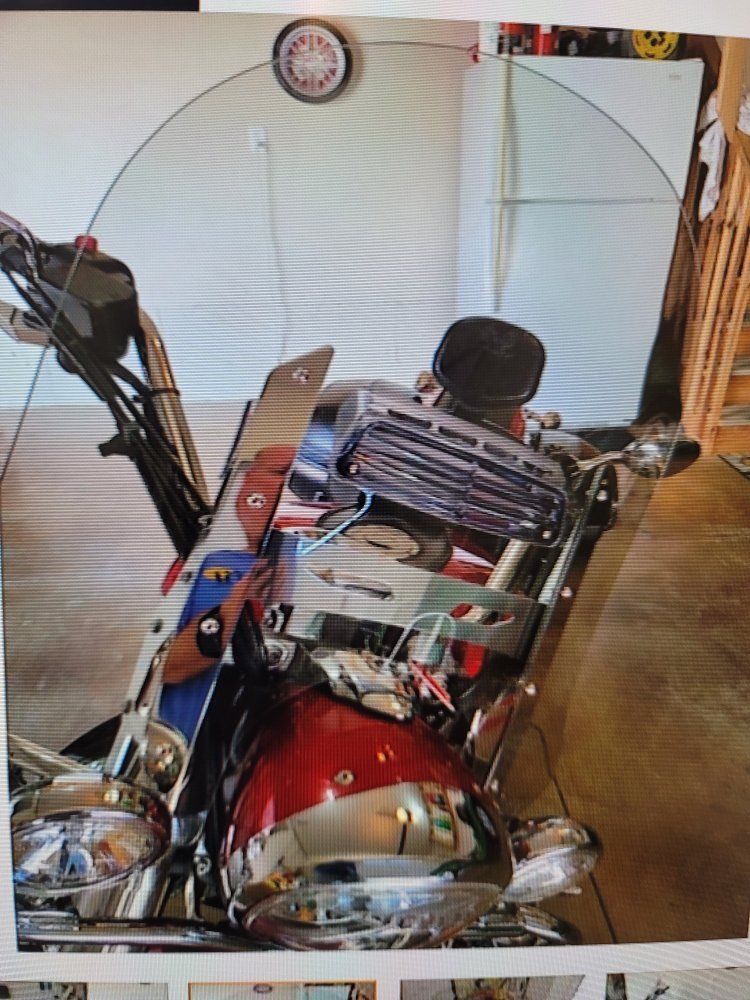 Main image 6