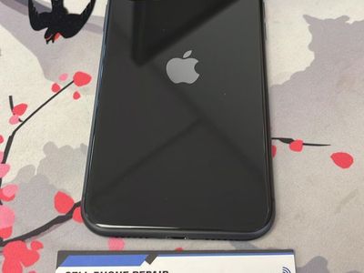 iPhone 11 64GB Unlocked