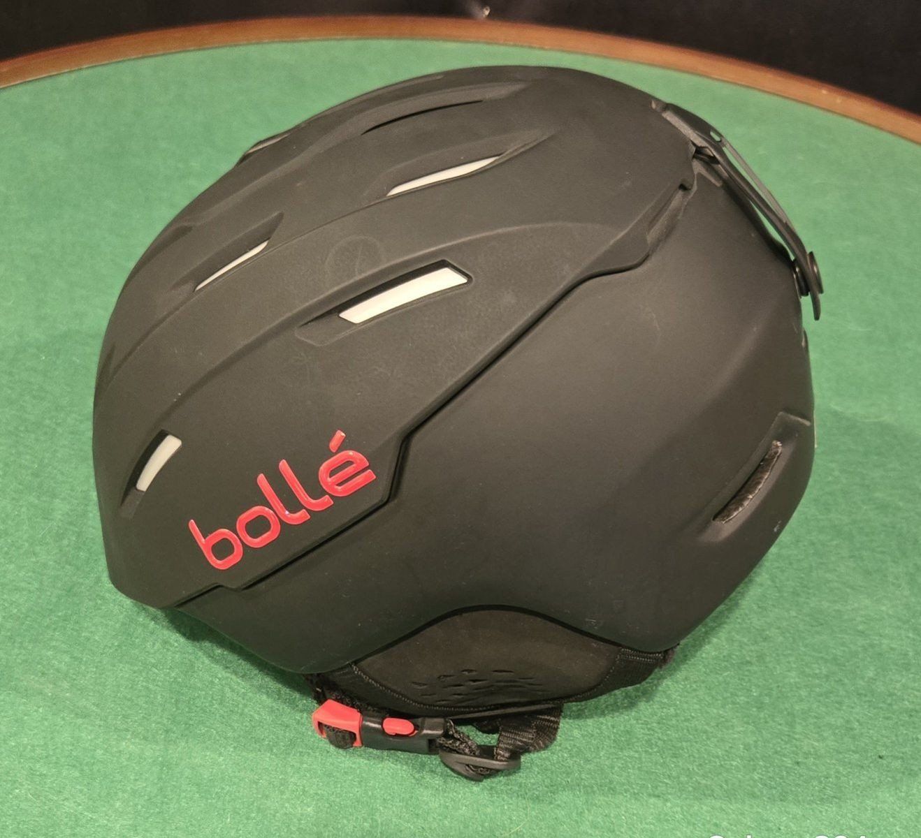 Bollé Ski Snowboard Helmet Matte Black Size XL (60-62cm) Adjustable Venting