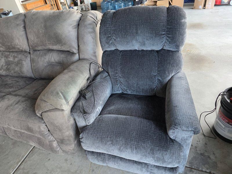 Manual recliners