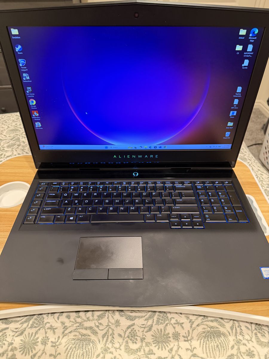 Alienware 17 R5 Gaming Laptop