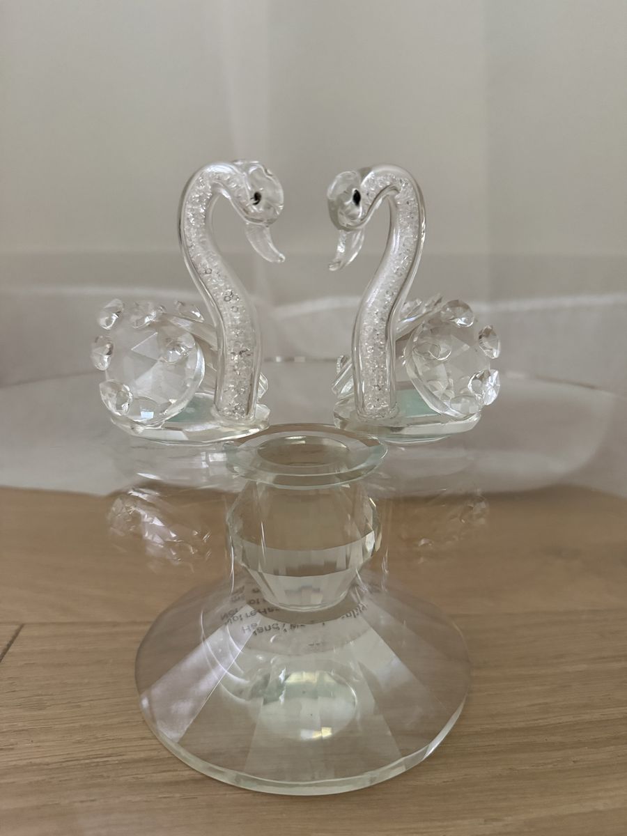 Crystal swan figurines serving stand