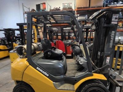 2019 Komatsu 5000Lb Forklift