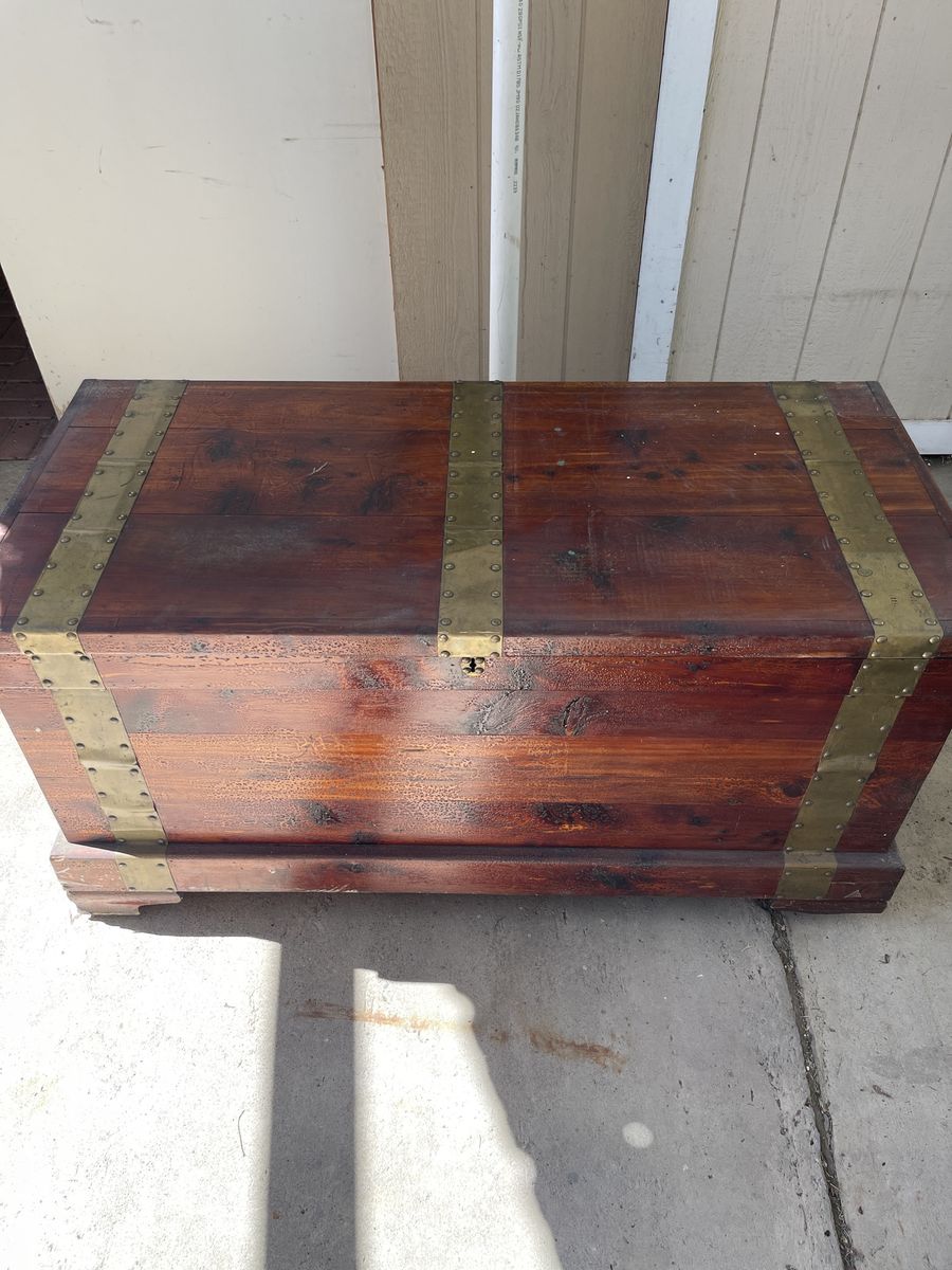 *$100 OBO* - Vintage Wooden Trunk / Chest with Brass Accents - Steamer Trunk Style Storage